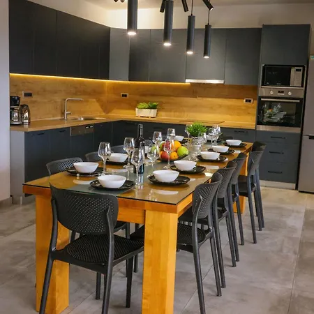 House Relax And Have Fun - For Big Groups וילה Kaštel Novi