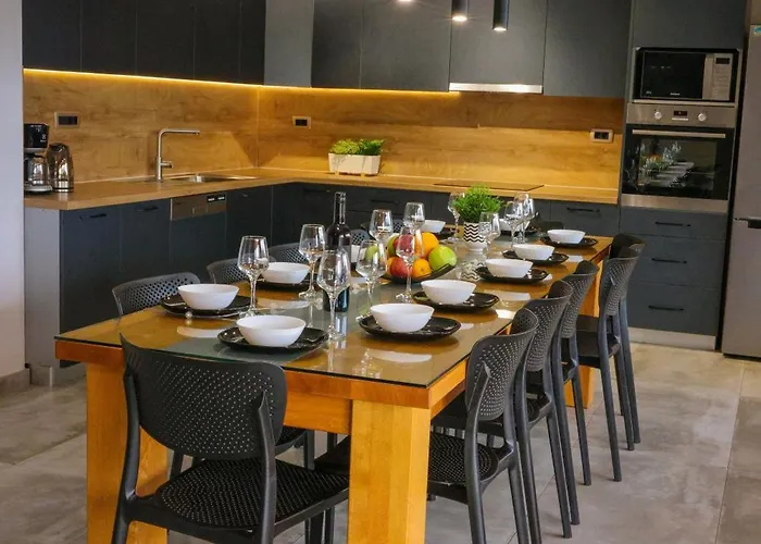 House Relax And Have Fun - For Big Groups Willa Kaštel Novi
